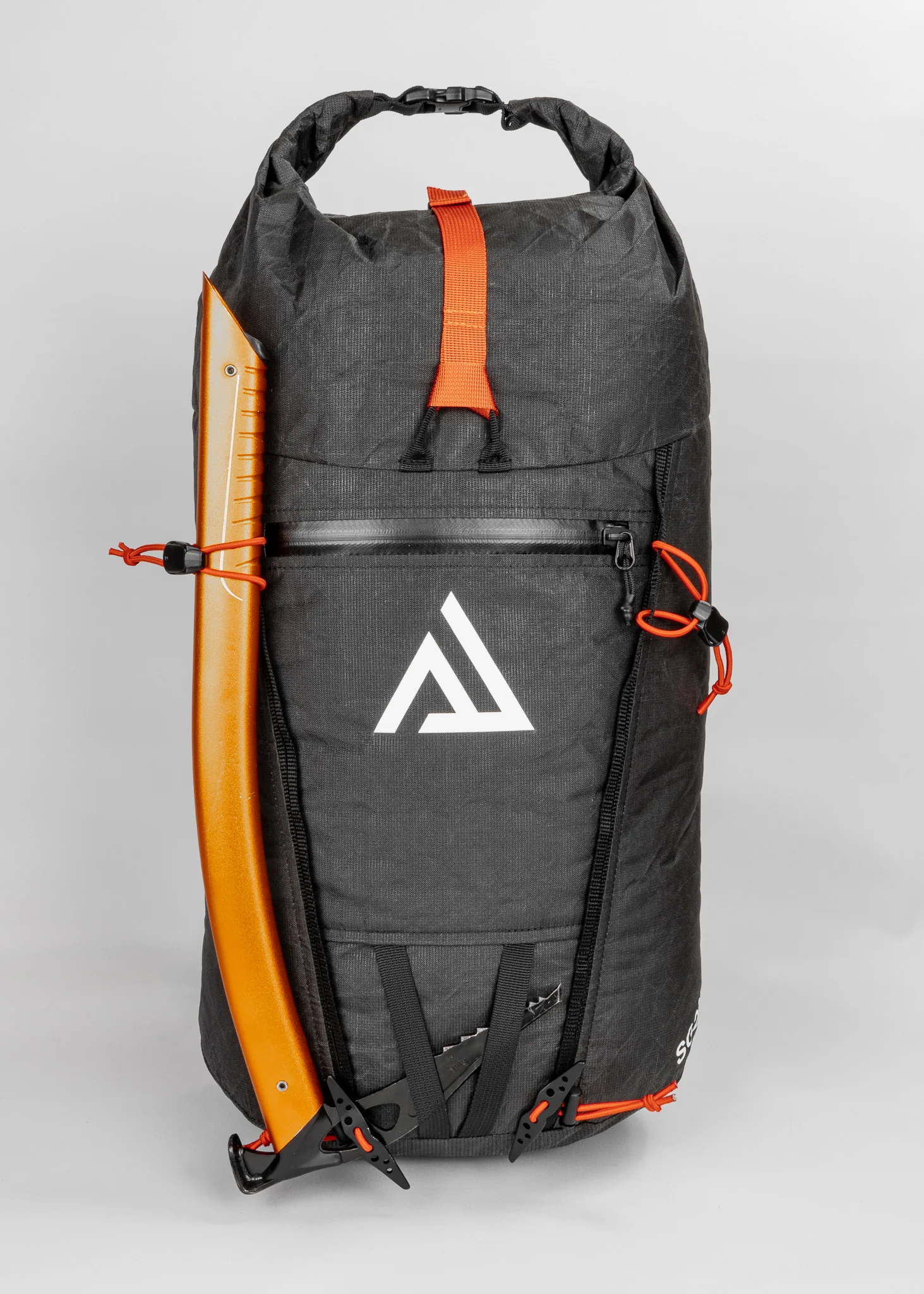 Batoh_Alpinistlab_Summerguide_20L_black_magic_3