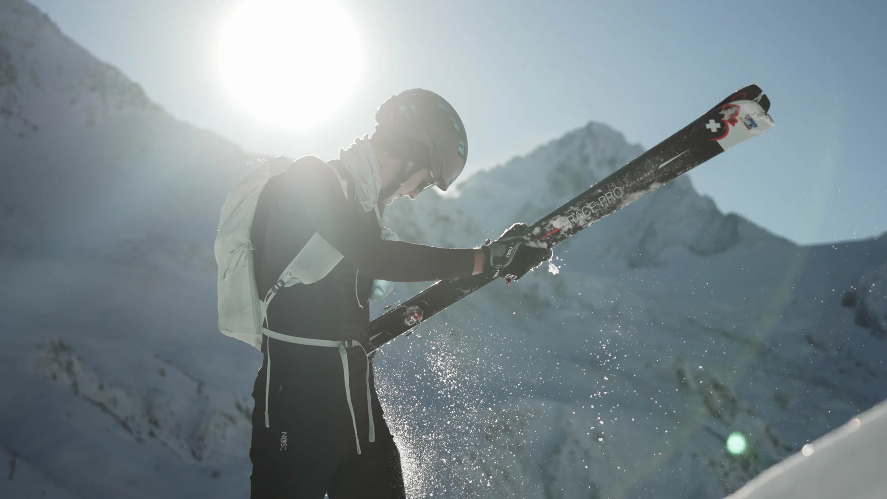 Batoh_Blue_Ice_Taka_UL_20L_glacier_8