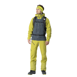 Batoh_Dynafit_Blacklight_24_black_out_4