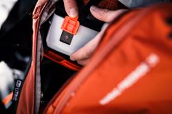 Batoh_Ortovox_Avabag_Litric_Tour_40_black_raven_4