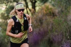 Bezecka_Vesta_compressport_UltRun_evo_10_black_11