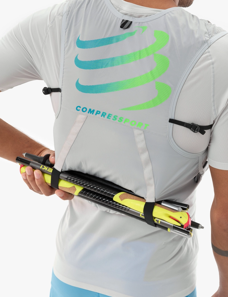 Bezecka_Vesta_Compressport_UltRun_Evo_10_gray_violet_blue_green_4