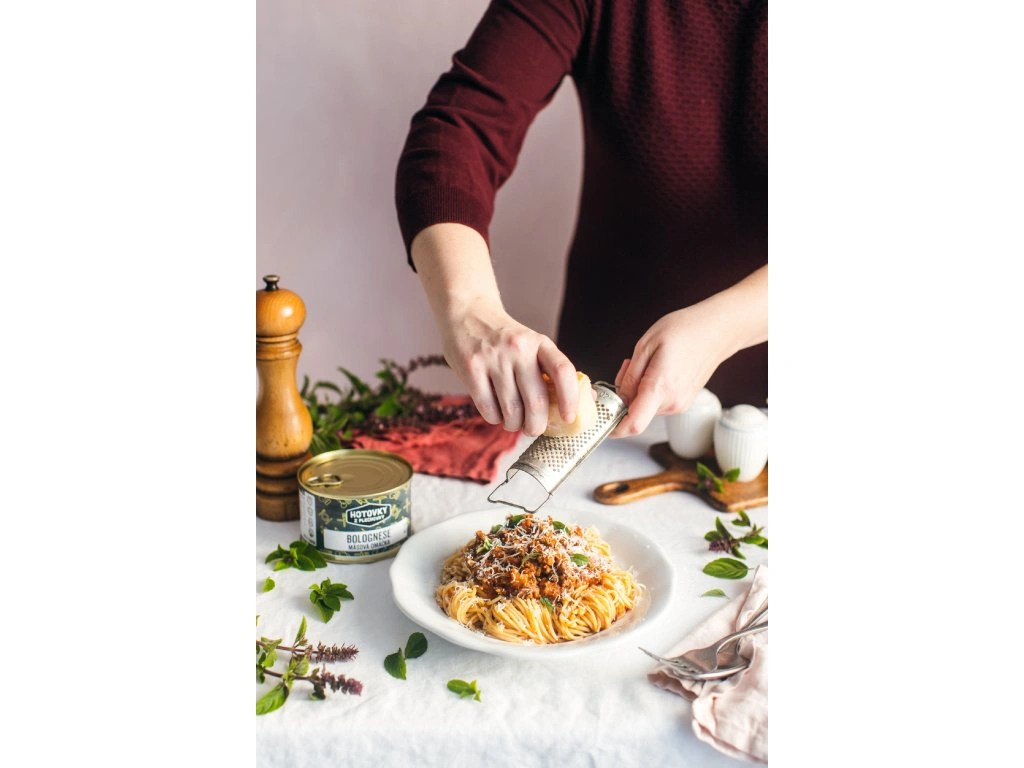 Bolognese_omacka_Hotovky z plechovky_3