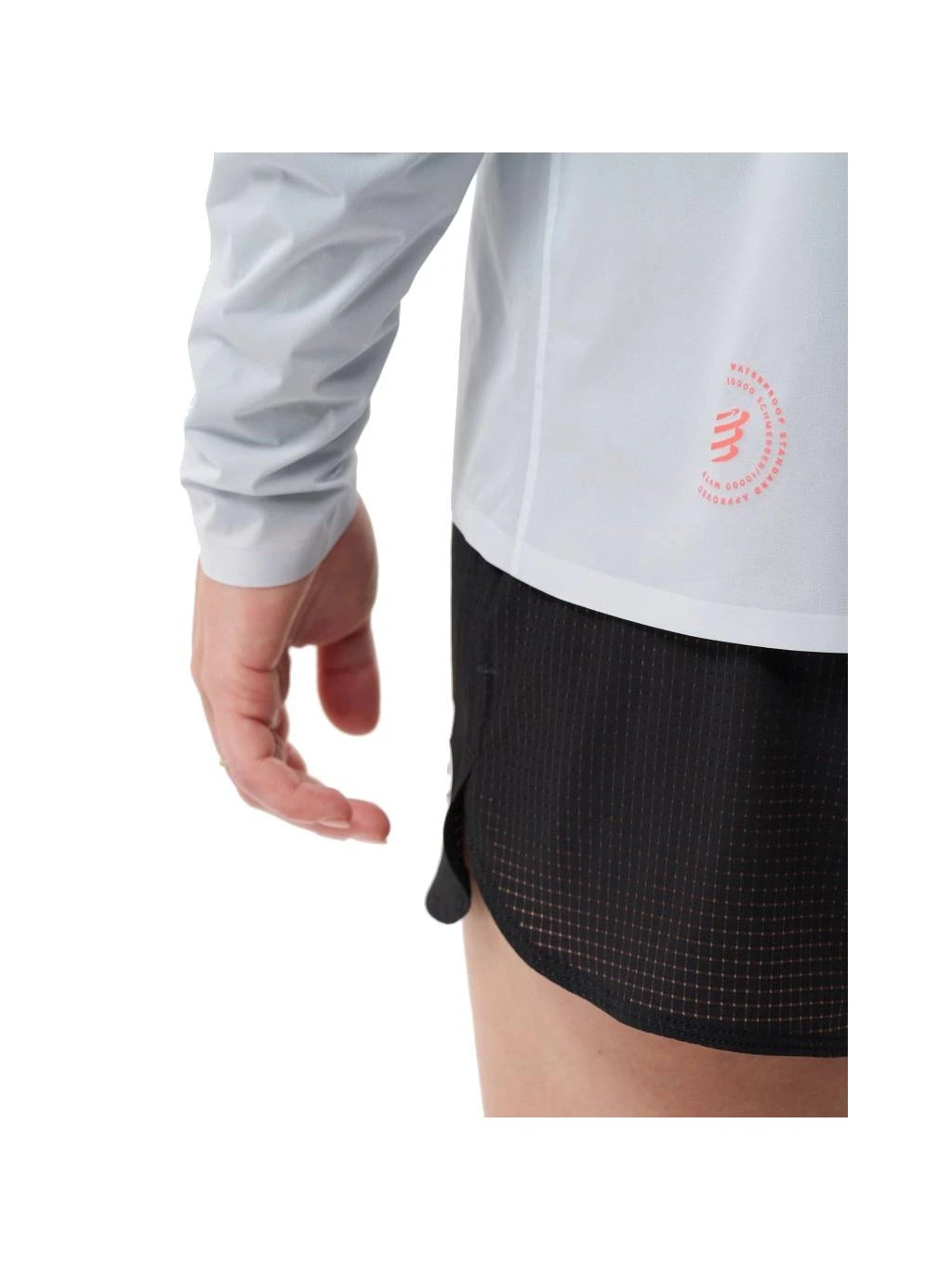 Bunda_Compressport_Hurricane_Wateroroof_10_10_W_grey_dawn_5