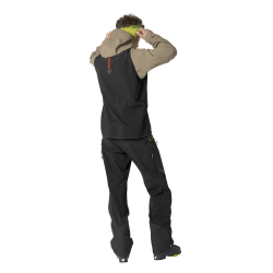 Bunda_Dynafit_Blacklight_3L_fallen_rock_4