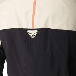 Bunda_Dynafit_Blacklight_Softshell_W_overcast_8