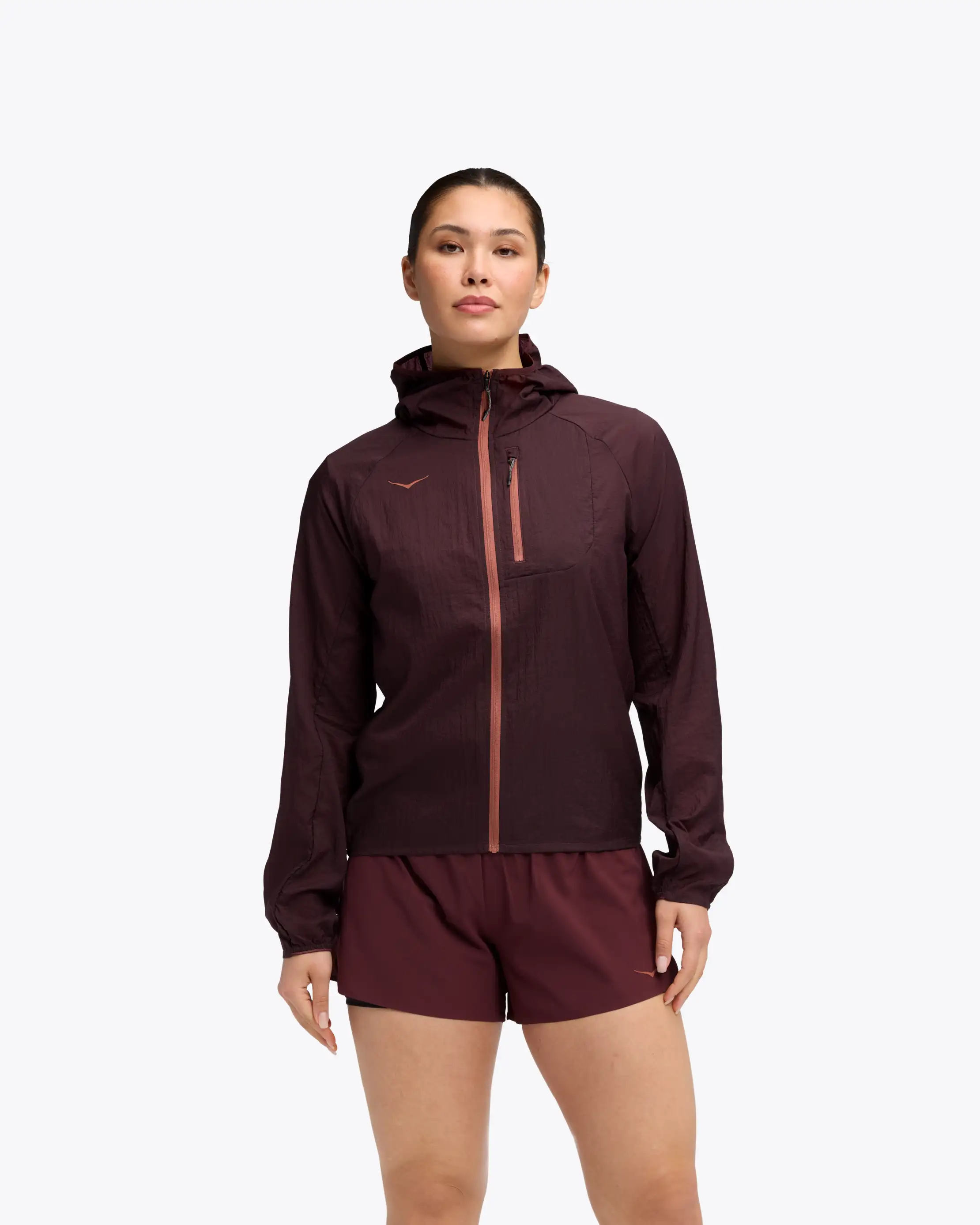 Bunda_Hoka_W_Skyflow_Jacket_black_cherry_1