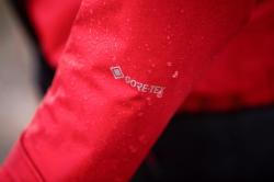 Bunda_Mountain_Equipment_Saltoro_W_red_crimson_2