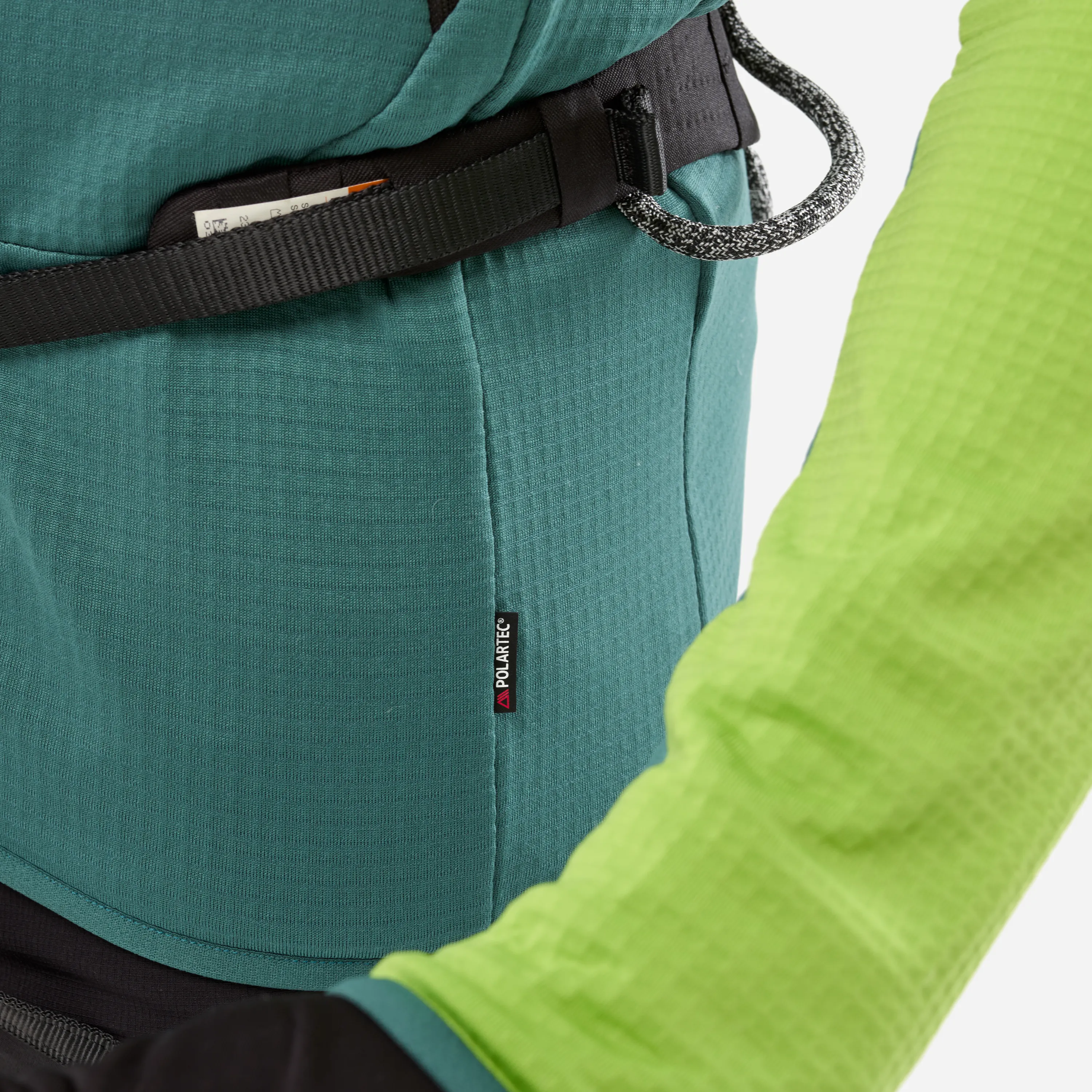 Mikina_Millet_Fusion_Grid_M_macaw_green_bottle_7 Mikina_Millet_Fusion_Grid_M_macaw_green_bottle_7