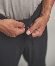 Nohavice_Ortovox_Trade_Light_M_black_raven_3