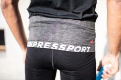Bezecky_opasok_Compressport_Free_Belt_black_4