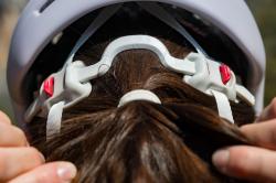 Prilba_Petzl_Meteor_black_gray_5