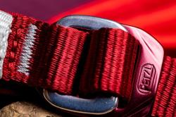 Sedaci_uvaz_Petzl_Adjama_M_dark_red_8