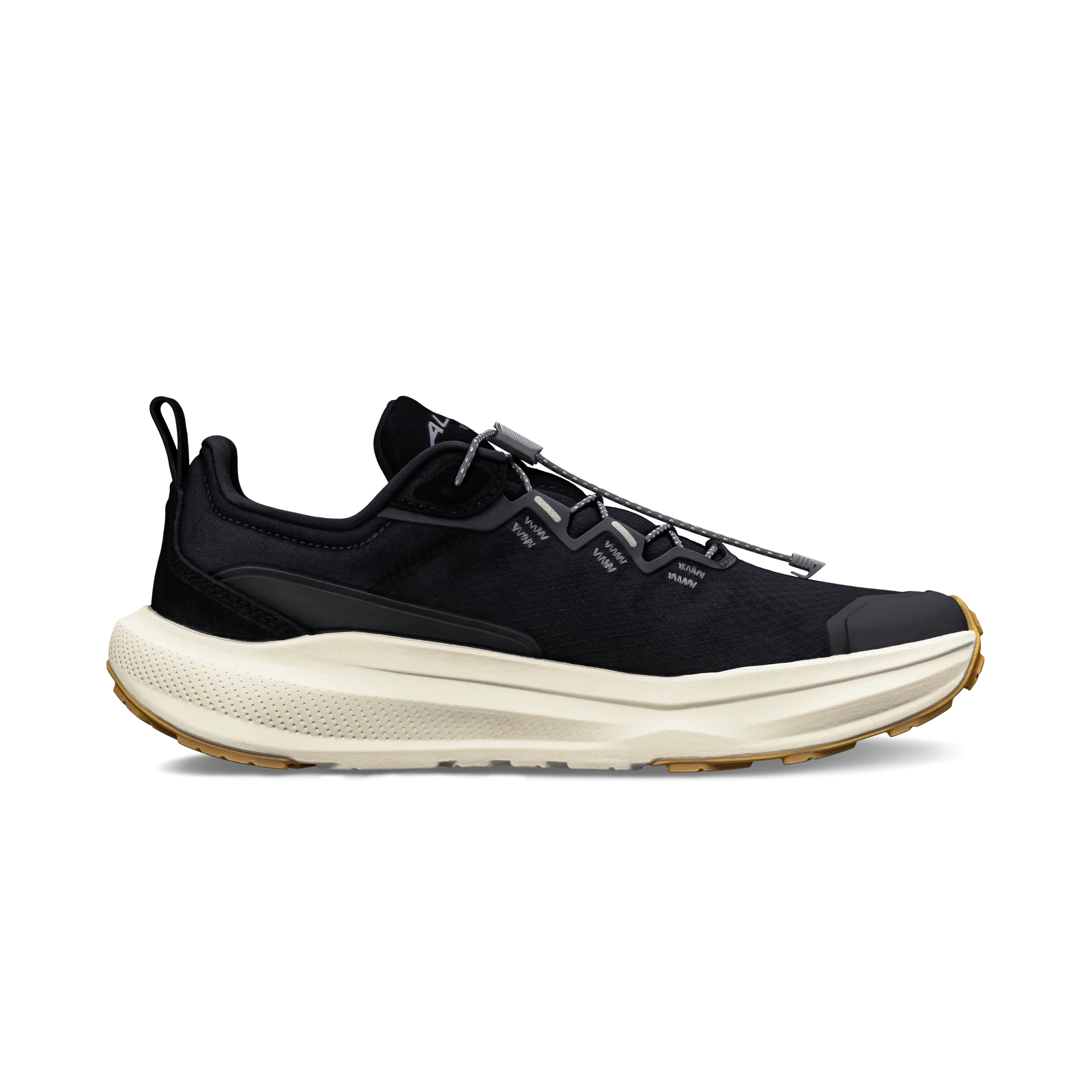 Topanky_Altra_W_Voyager_black_white_4