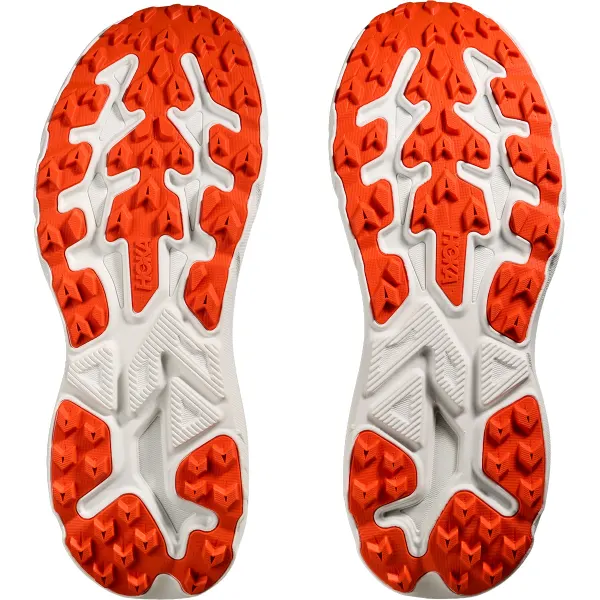 Topanky_Hoka_M_Challenger_8_skyward_blue_white_8