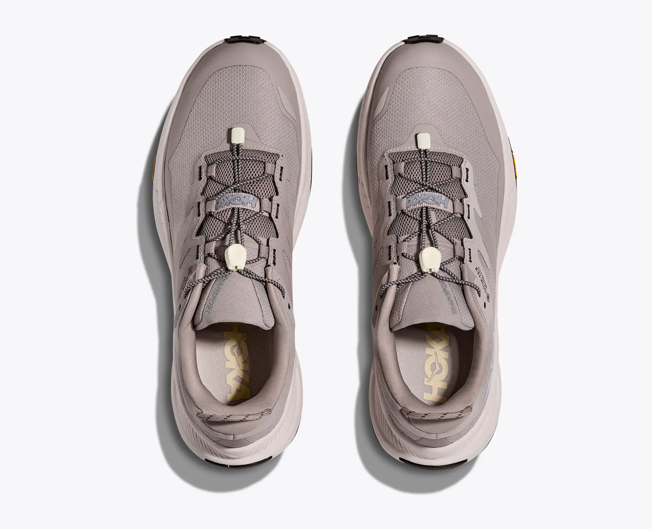 Topanky_Hoka_M_Transport_GTX_cement_stucco_2