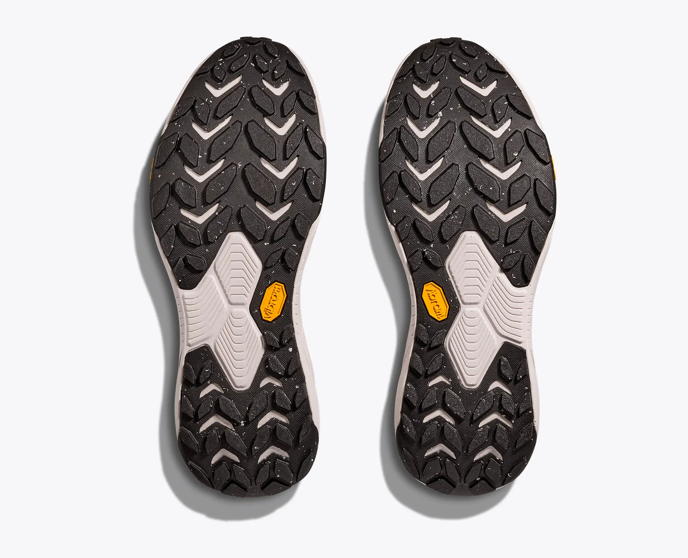 Topanky_Hoka_M_Transport_GTX_cement_stucco_7