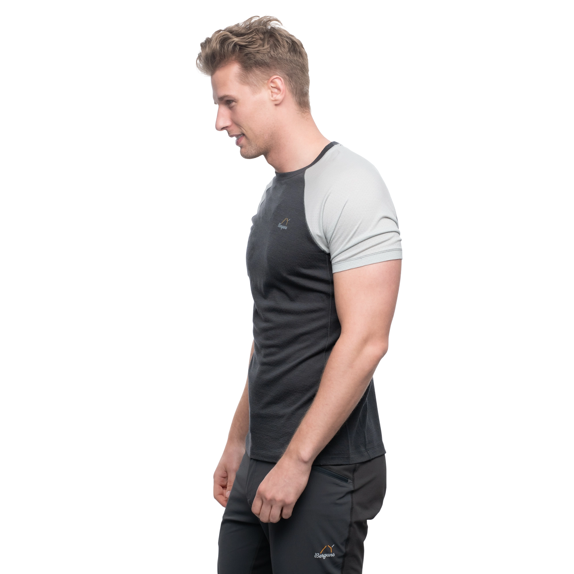 Tricko_Bergans_Y_LightLine_Merino_Tee_M_dark_shadow_grey_3