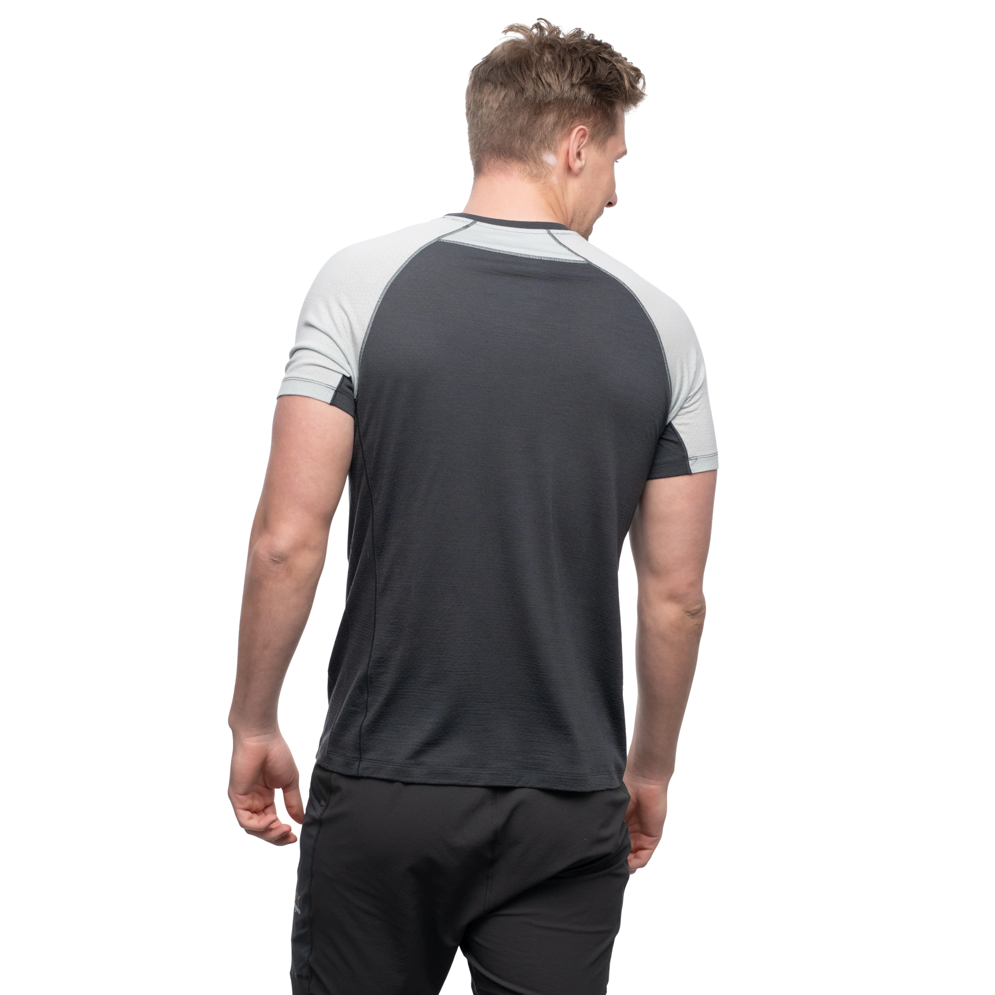 Tricko_Bergans_Y_LightLine_Merino_Tee_M_dark_shadow_grey_4